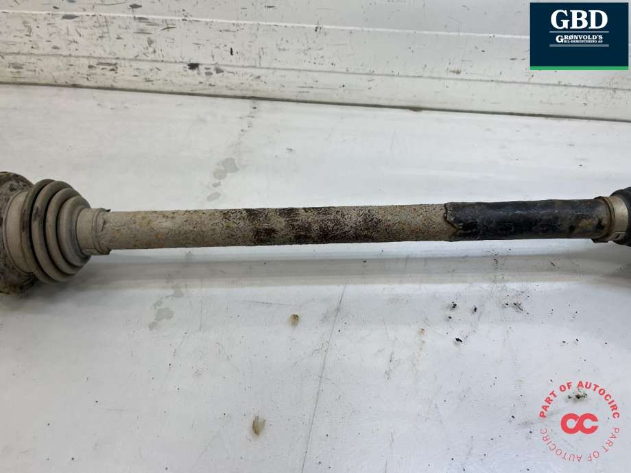 Drivaksel høyre bak, diesel/automat til VW Tiguan 2011-2016 (Type I, Fase 2) (1K0 501 204 F|1K0 501 204 FX|)
