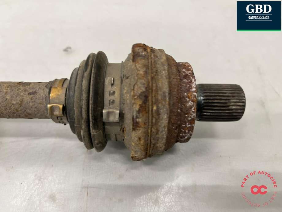 Drivaksel høyre bak, diesel/automat til VW Tiguan 2011-2016 (Type I, Fase 2)  (1K0 501 204 F|1K0 501 204 FX|)