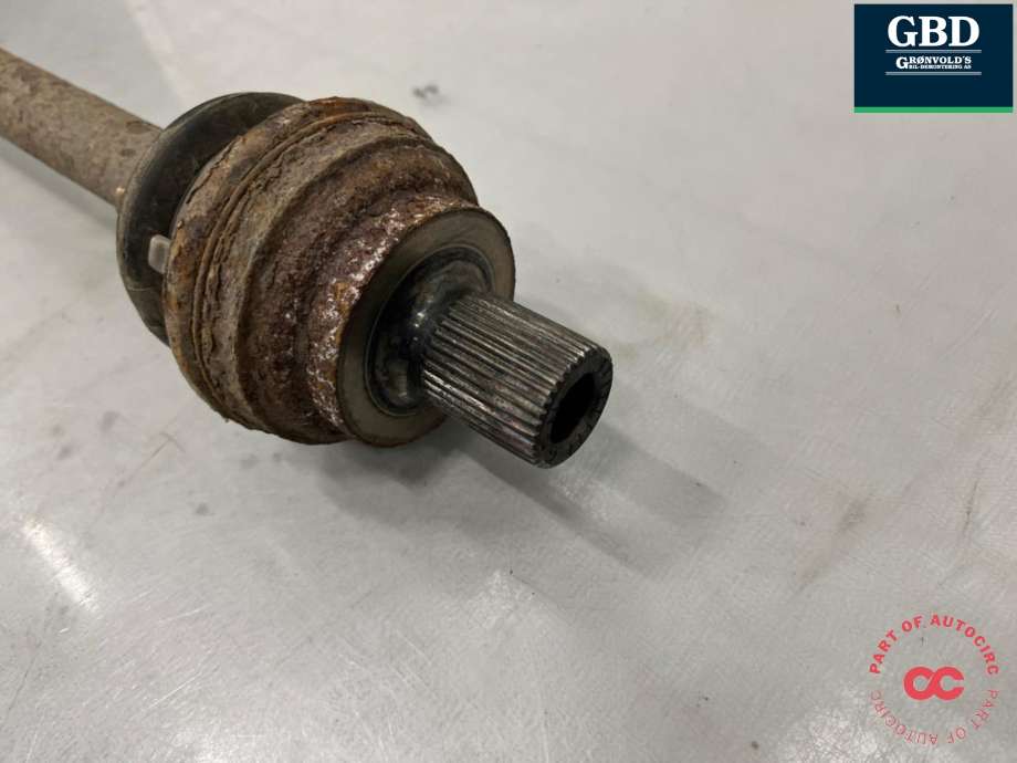 Drivaksel høyre bak, diesel/automat til VW Tiguan 2011-2016 (Type I, Fase 2)  (1K0 501 204 F|1K0 501 204 FX|)