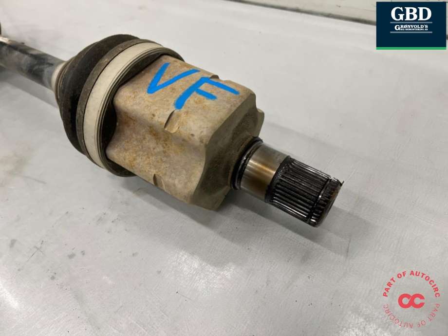 Drivaksel venstre foran, diesel/automat til VW Tiguan 2011-2016 (Type I, Fase 2) (3Q0 407 271 CF|5N0 407 763 F|)