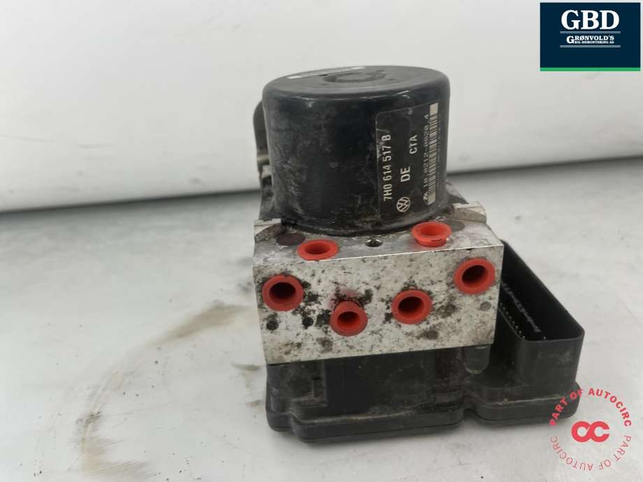 ABS sentral til VW Transporter / Caravelle 2003-2009 (Fase 1) (T5) (T5) (7H0 614 517 B BEF|7H0 907 379 R|)