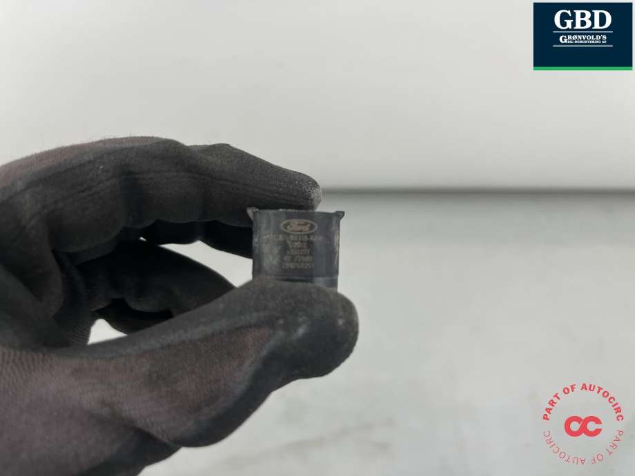 Parkeringssensor bak til Ford Kuga 2013-2019 (2032993|GK2T-15K859-AA5FM6|)