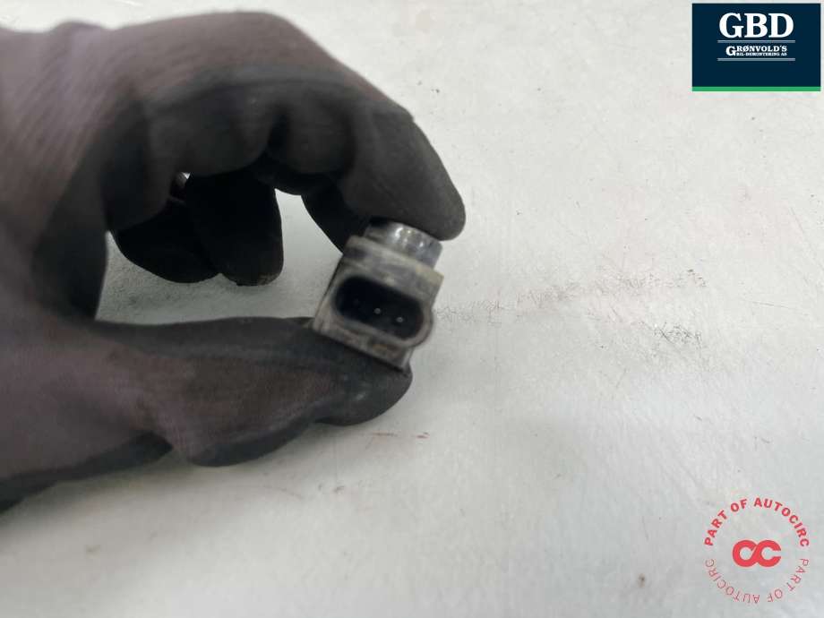 Parkeringssensor bak til Ford Kuga 2013-2019  (2032993|GK2T-15K859-AA5FM6|)