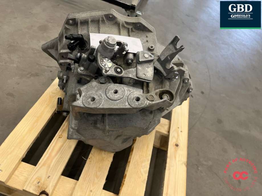 Girkasse manuell til Opel Astra K 2015-->>  (MYJ|55599695|)
