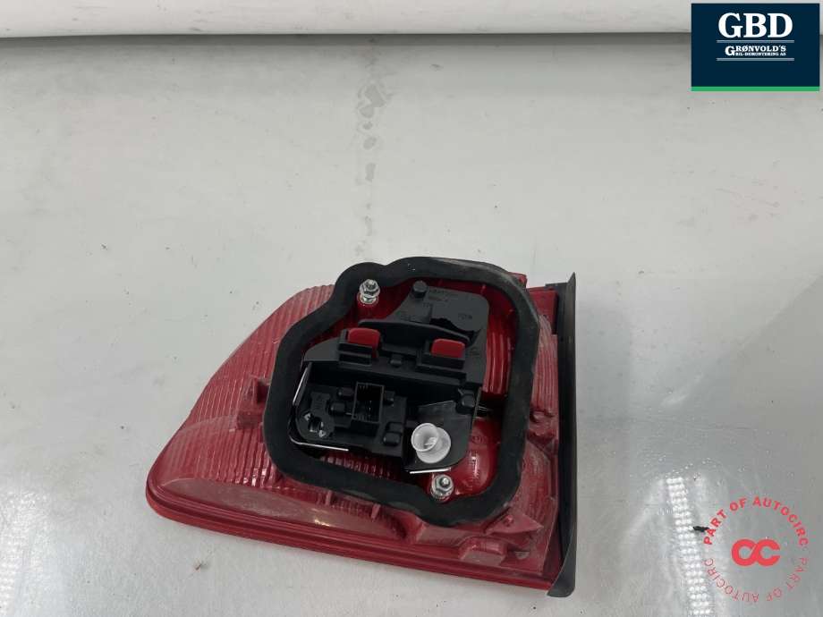Baklykt venstre indre til VW Touran 2010-2015 (Type I, Fase 3) (1T0 945 093|)