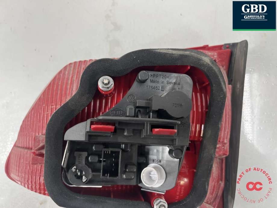 Baklykt venstre indre til VW Touran 2010-2015 (Type I, Fase 3) (1T0 945 093|)