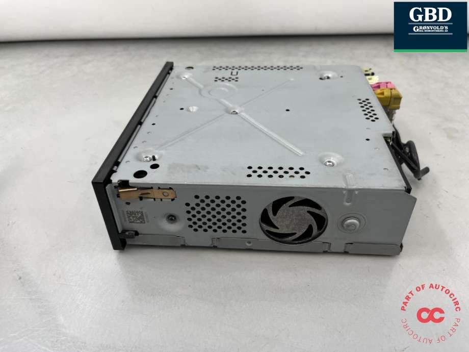 Bilstereo CD-veksler til VW Passat 2015-2019 (Fase 1) (B8) (B8) (3Q0 035 874 A|3Q0 035 874 AX|)