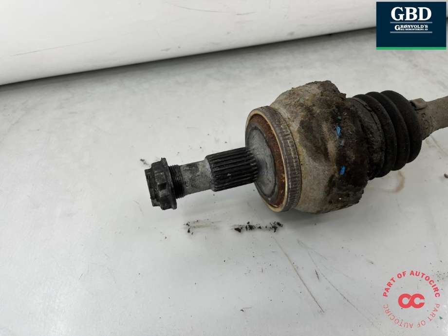 Drivaksel høyre bak, diesel/automat til Mercedes E-Klasse 2006-2009 (Fase 2) (W211) (W211) (A 211 350 13 02|A 211 350 39 56|)
