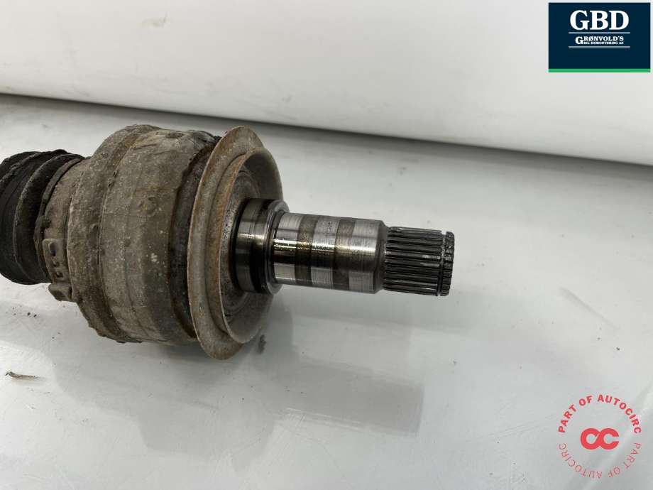Drivaksel venstre bak, diesel/automat til Mercedes E-Klasse 2006-2009 (Fase 2) (W211) (W211) (A 211 350 12 02|A 211 350 38 56|)