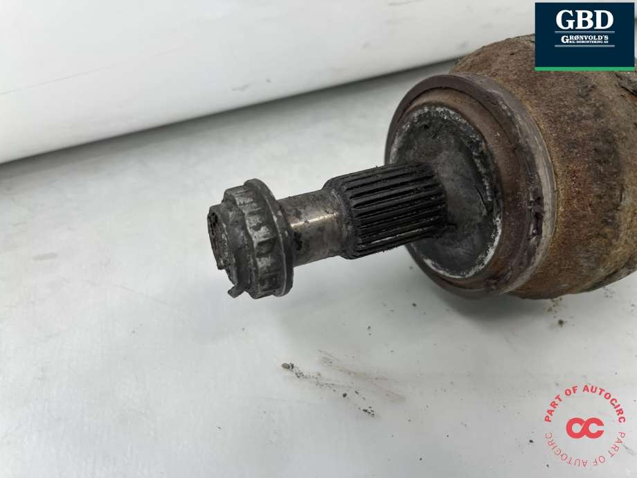Drivaksel venstre bak, diesel/automat til Mercedes E-Klasse 2006-2009 (Fase 2) (W211) (W211) (A 211 350 12 02|A 211 350 38 56|)
