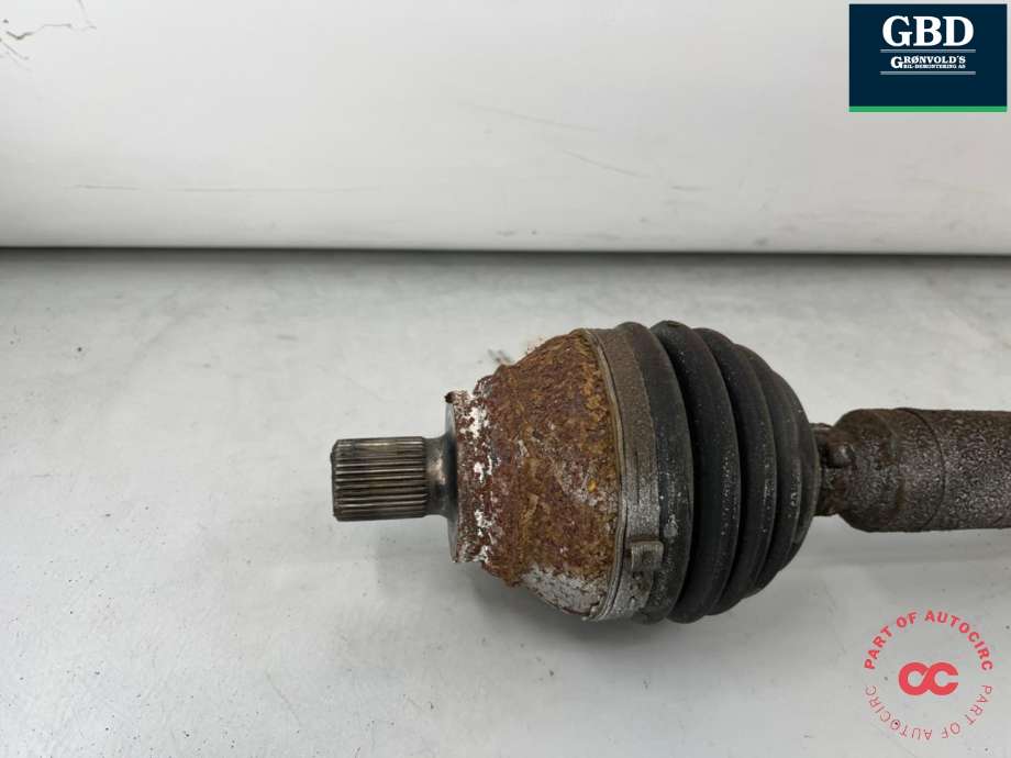 Drivaksel høyre foran, bensin/automat til Audi A3 2016-2020 (Type III, Fase 2)  (5Q0 407 272 FP|5Q0 407 272 DK|5Q0 407 762 SX)
