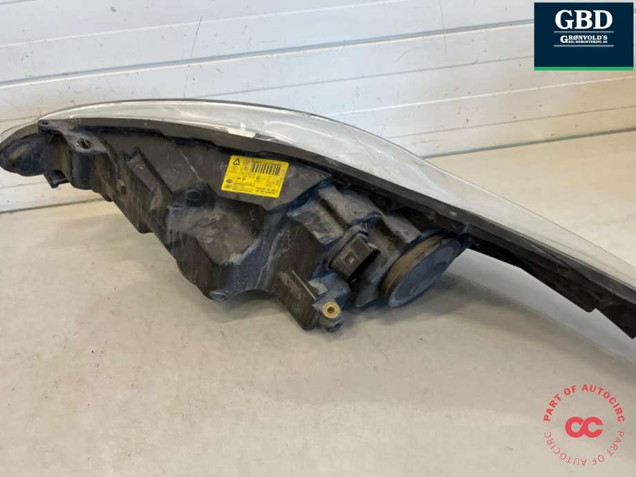 Frontlykt høyre halogen til Ford Fiesta 2008-2012 (Type VI, Fase 1)  (1740029|8A61-13W029-CH|)