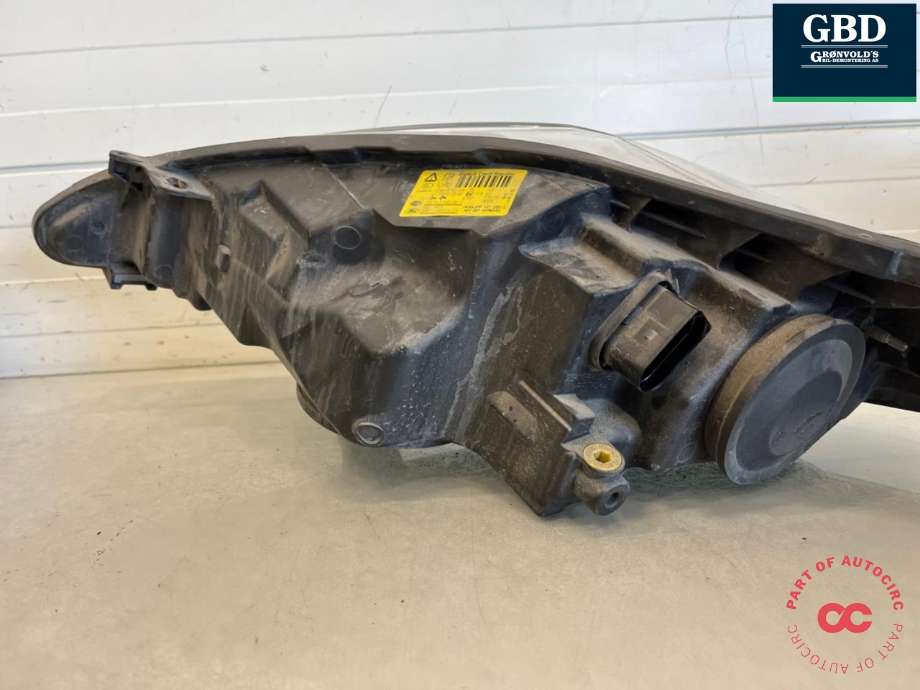 Frontlykt høyre halogen til Ford Fiesta 2008-2012 (Type VI, Fase 1)  (1740029|8A61-13W029-CH|)