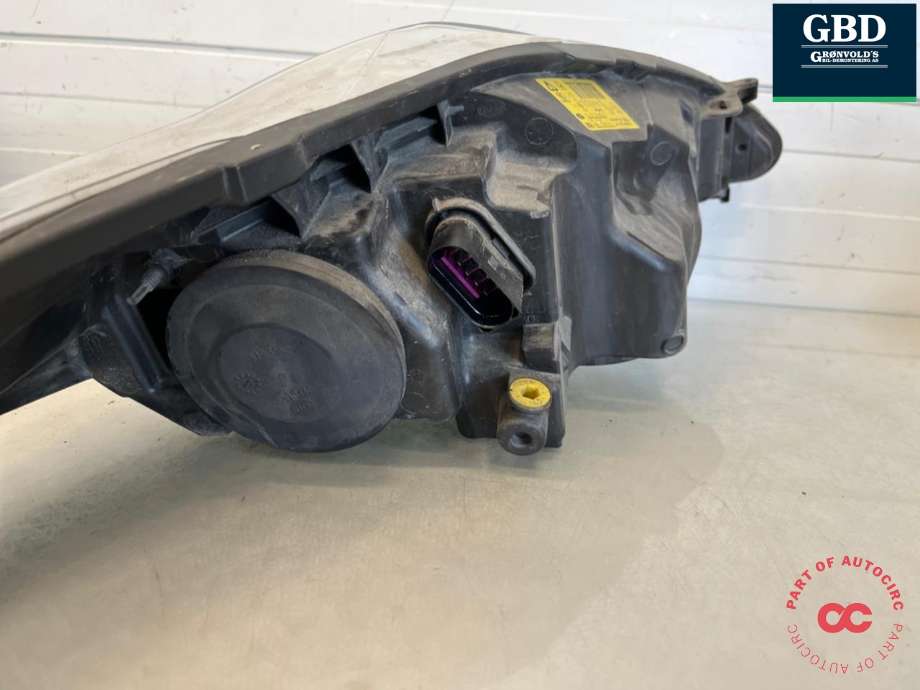 Frontlykt venstre halogen til Ford Fiesta 2008-2012 (Type VI, Fase 1) (1740028|8A61-13W030-CH|)