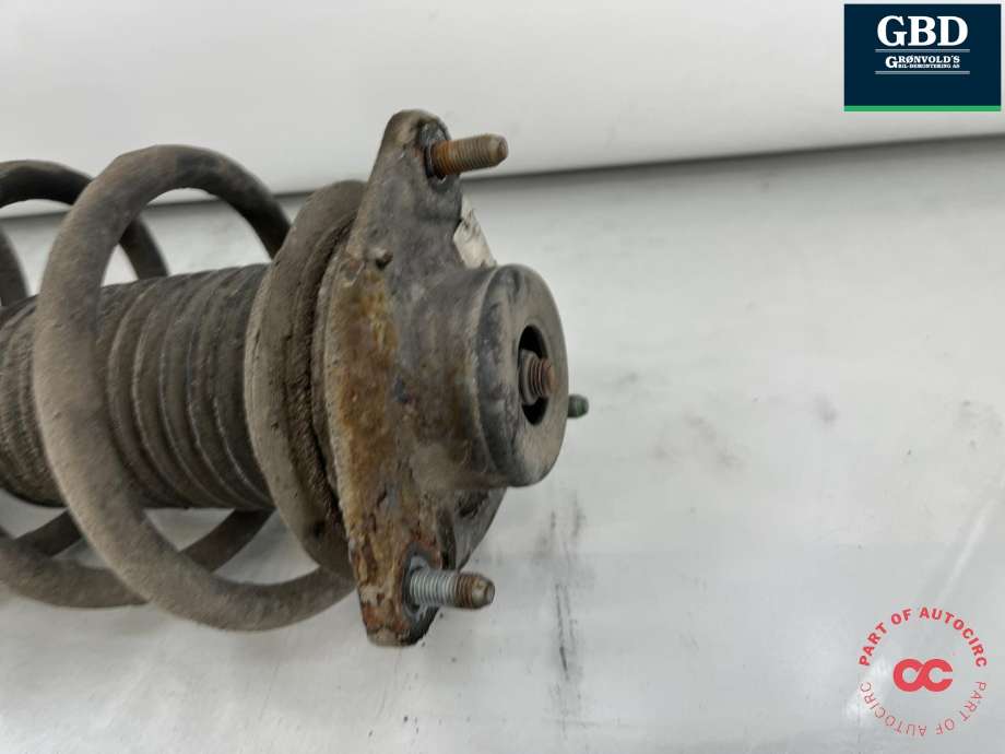 Fjærbein høyre foran til Hyundai i40 2012-2017  (546613Z130|)