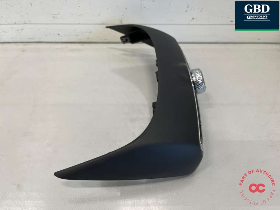 Bilstereo betjeningspanel til Volvo XC40 2018-2024  (31456673|)