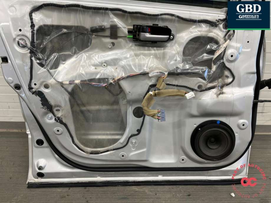 Dør venstre foran til Suzuki Grand Vitara 2005-2015 (Type III) (6800265860|)
