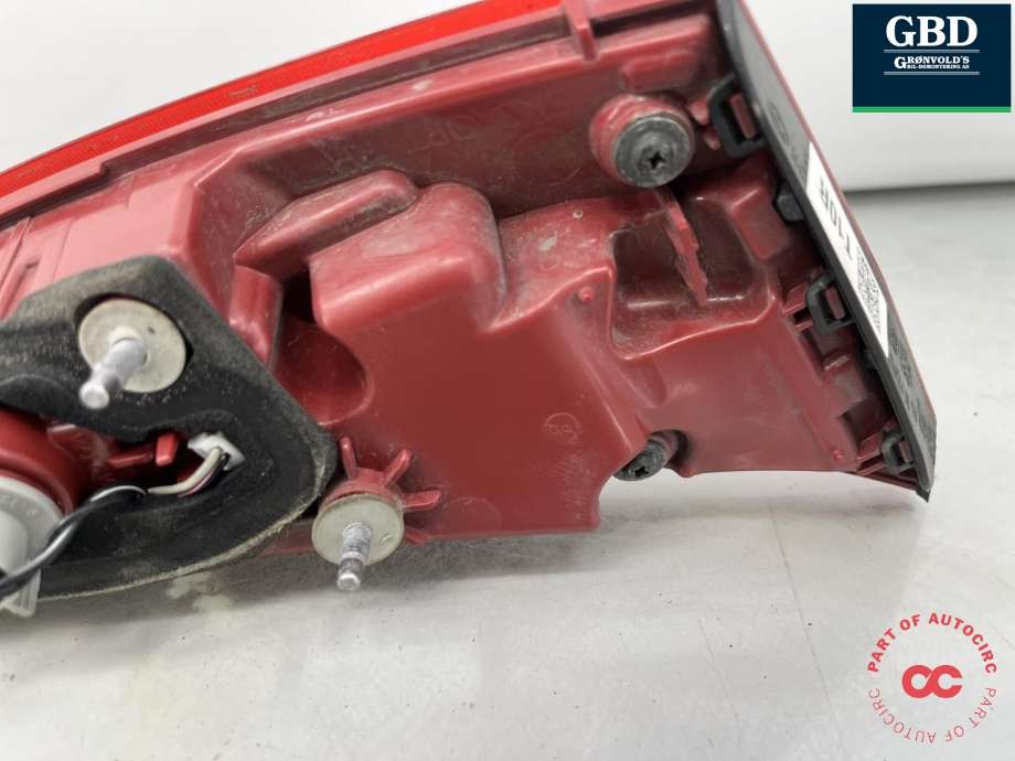 Baklykt høyre indre til Kia e-Soul 2019-->> (Type III)  (92404K 0100|)