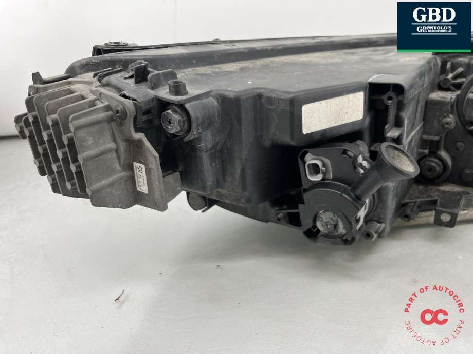 Frontlykt venstre full-LED til Kia e-Soul 2019-->> (Type III) (92101J 2020|)
