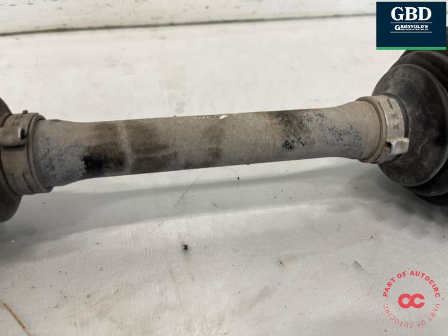Drivaksel høyre foran, diesel/manuell til VW Transporter / Caravelle 2009-2015 (Fase 2) (T5) (T5) (7E0 407 272 BF|7E0 407 272 AD|7E0 407 452 DX)