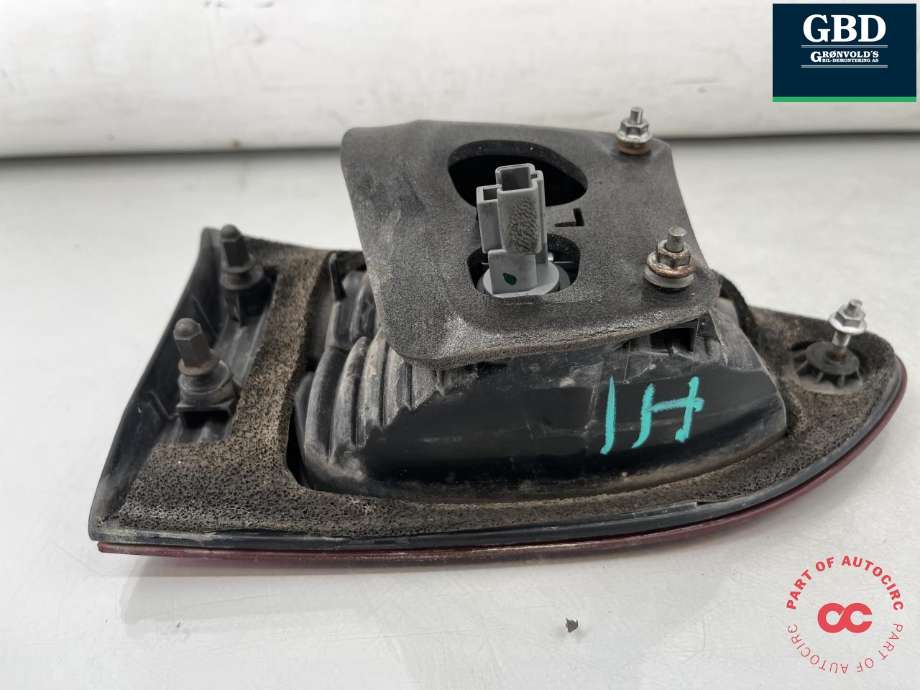 Baklykt høyre indre til Subaru Tribeca 2006-2007 (84251XA10A|84251XA10A9E|84251XA10B)