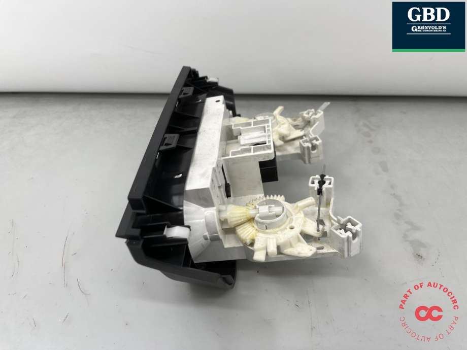 Varmeapparat betjening til Suzuki Swift 2005-2010  (7440063J30AYF|)