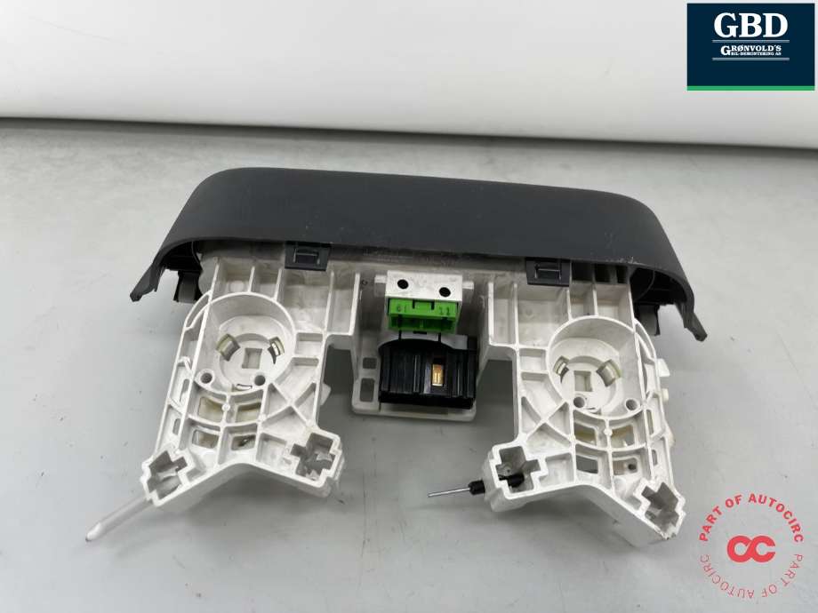 Varmeapparat betjening til Suzuki Swift 2005-2010  (7440063J30AYF|)