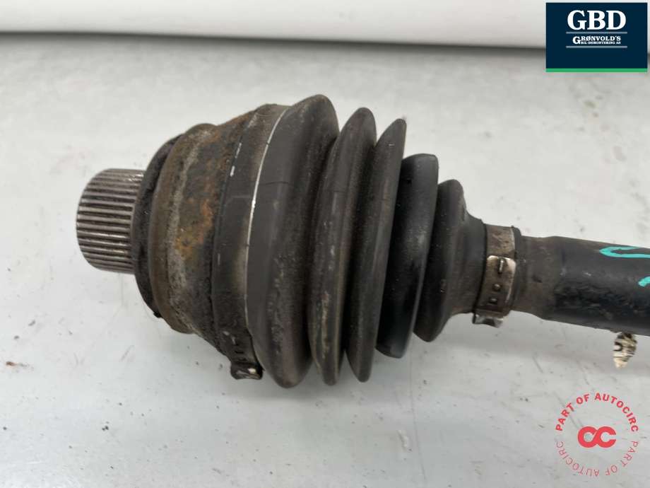 Drivaksel venstre foran, bensin/automat til Audi A5 2007-2016 (Type I)  (8K0 407 271 AJ|8K0 407 271 Q|8K0 407 451 DX)