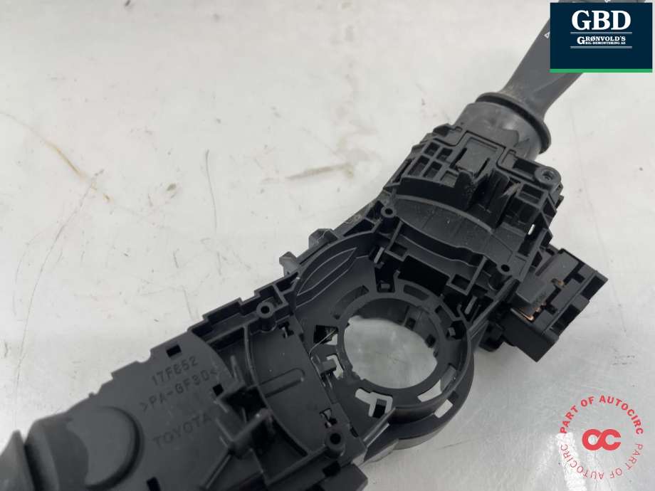 Bryter combi til Toyota Auris 2015-2019 (Type II, Fase 2) (8414002720|8465202670|02720-17F852)