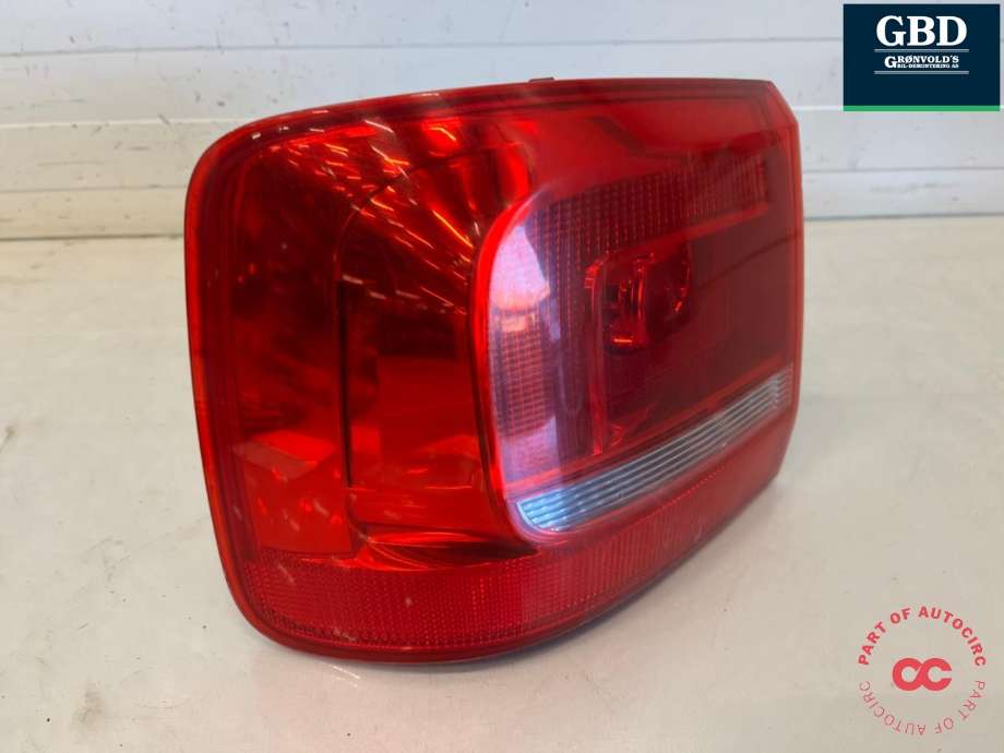 Baklykt venstre ytre til VW Touran 2010-2015 (Type I, Fase 3)  (1T0 945 095 R|)