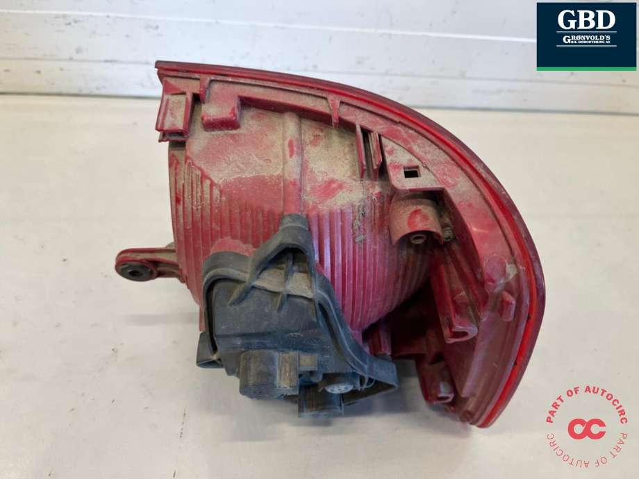 Baklykt venstre ytre til VW Touran 2010-2015 (Type I, Fase 3)  (1T0 945 095 R|)