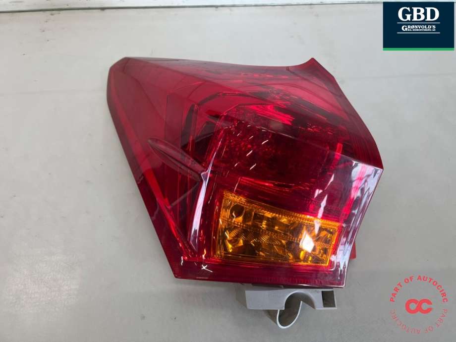 Baklykt venstre ytre til Toyota Auris 2013-2015 (Type II, Fase 1) (8156102710|)