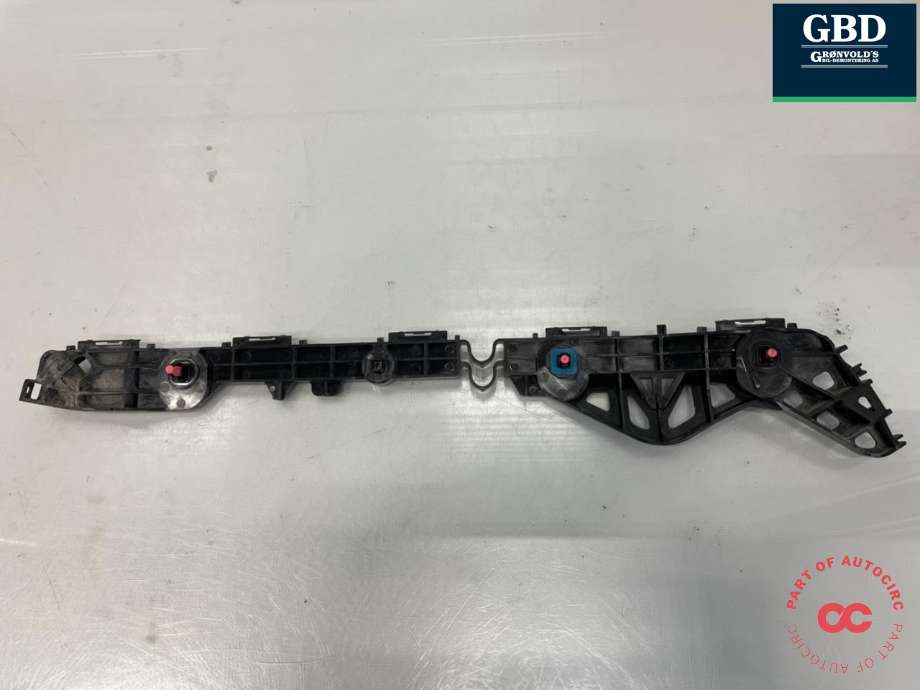 Støtfanger bak feste til Toyota Prius 2016-2023 (Type IV) (combi) (combi) (5257547050|)