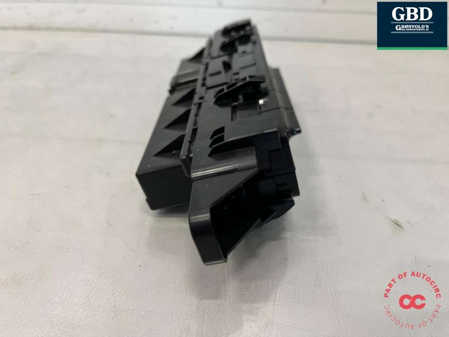 Varmeapparat betjening til Toyota Prius 2016-2023 (Type IV) (combi) (combi) (5590047221|)