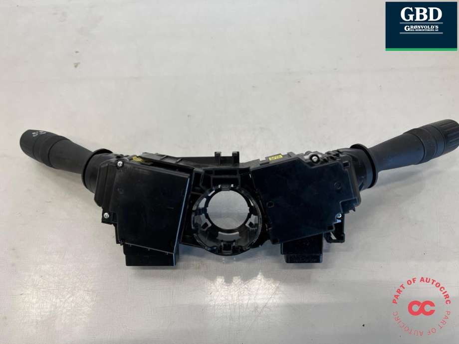 Bryter combi til Toyota C-HR 2016-->>  (84140F4050|84652F4020|17F852)