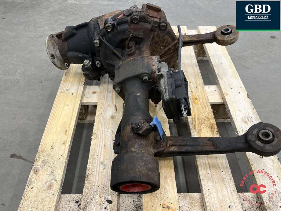 Kardang klokke foran til Toyota Hilux 2006-2011 (4111035A10|4111035A11|)