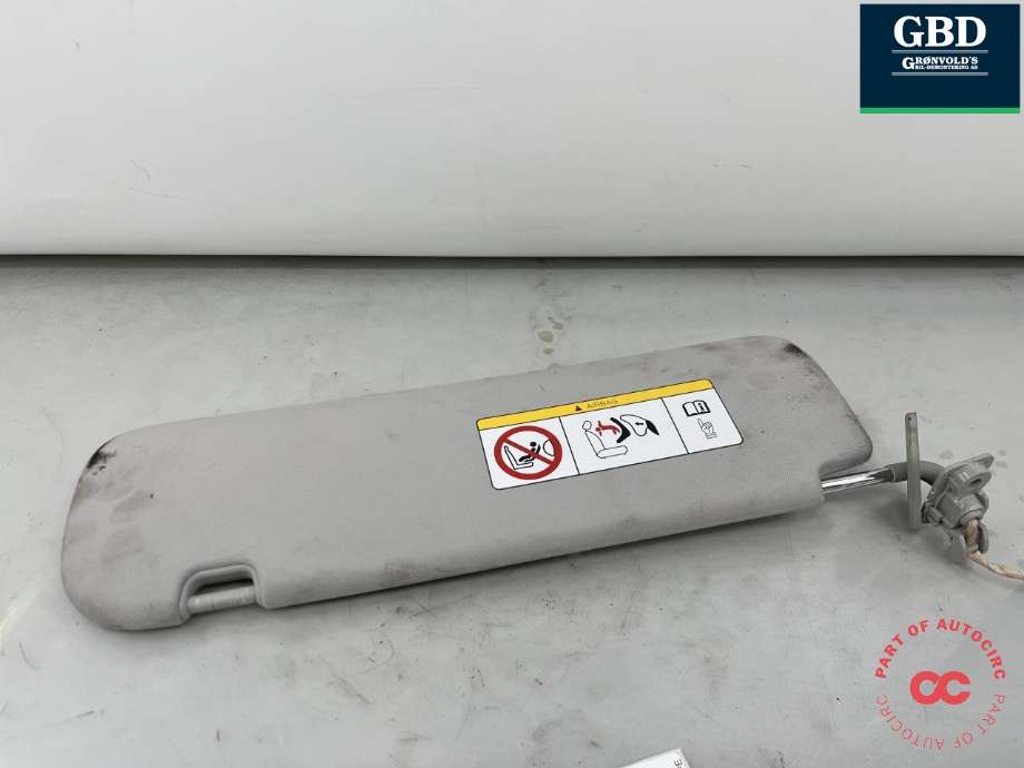 Solskjerm høyre til Tesla Model Y, 2021-2024 (Type I)  (1490406-24-C)