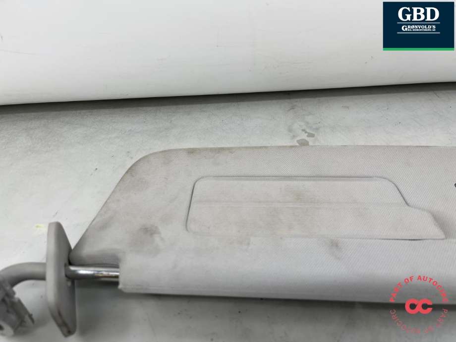 Solskjerm høyre til Tesla Model Y 2021-2024 (Type I)  (1490406-24-C|1490406-22-B|1490406-22-C)