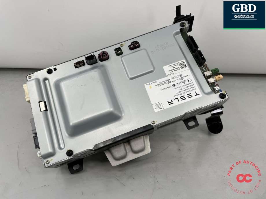 Styreenhet autopilot til Tesla Model Y, 2021-2024 (Type I)  (1684435-S0-J)