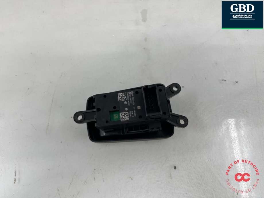 Bryter elektrisk håndbrekk/parkbrems til BMW 2-Serie, Active/Gran Tourer 2014-->> (F45/F46) (F45/F46) (61 31 9 877 888|)
