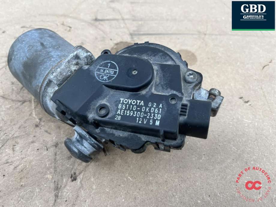 Viskermotor frontrute til Toyota Hilux 2006-2011  (851100K061|)