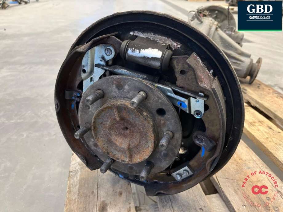 Kardang klokke bak til Toyota Hilux 2006-2011  (4111071281|4111071280|)