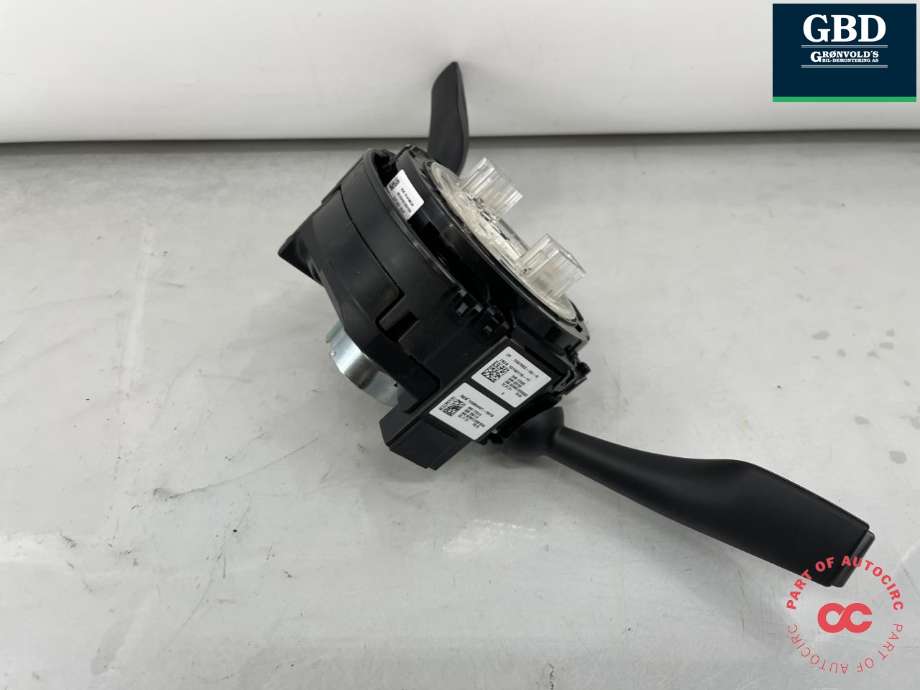 Bryter combi til Tesla Model Y 2021-2024 (Type I)  (1097662-00-O|1097662-00-L| 1097662-00-M|1097662-00-N| 1097662-00-P)