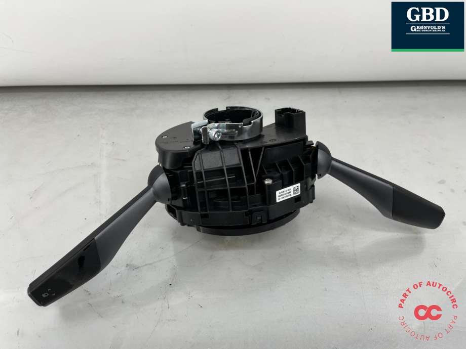 Bryter combi til Tesla Model Y 2021-2024 (Type I)  (1097662-00-O|1097662-00-L| 1097662-00-M|1097662-00-N| 1097662-00-P)