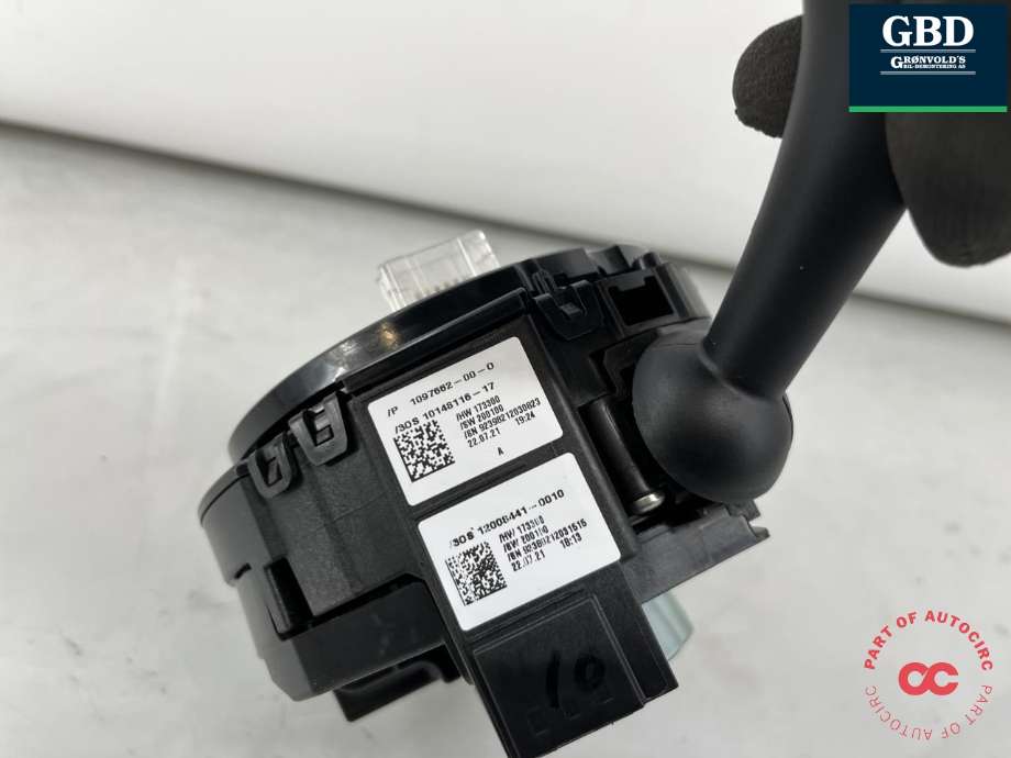 Bryter combi til Tesla Model Y 2021-2024 (Type I)  (1097662-00-O|1097662-00-L| 1097662-00-M|1097662-00-N| 1097662-00-P)