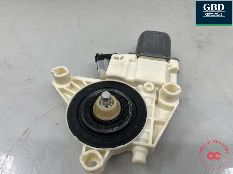 Ruteheis, kun motor, venstre foran til Mercedes Vito 2014-->> (W447) (W447) (A 447 906 35 00|)