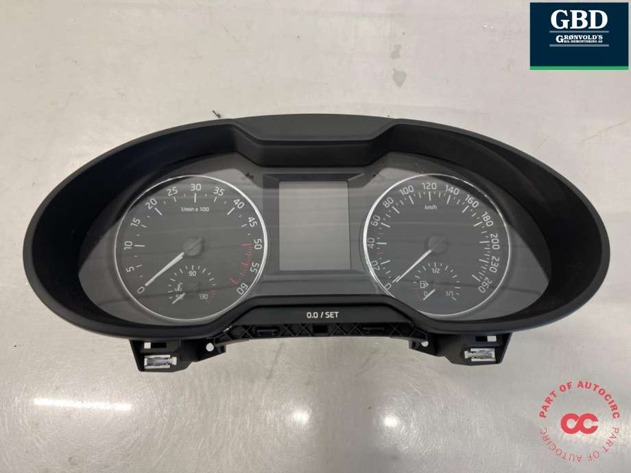 Instrumentpanel til Škoda Octavia 2013-2016 (Type III, Fase 1) (5E0 920 871 D|)