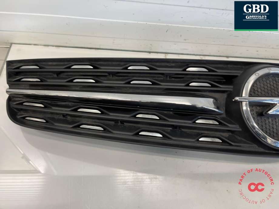 Grill til Opel Vivaro C 2020-->>  (98 331 286 XT|)