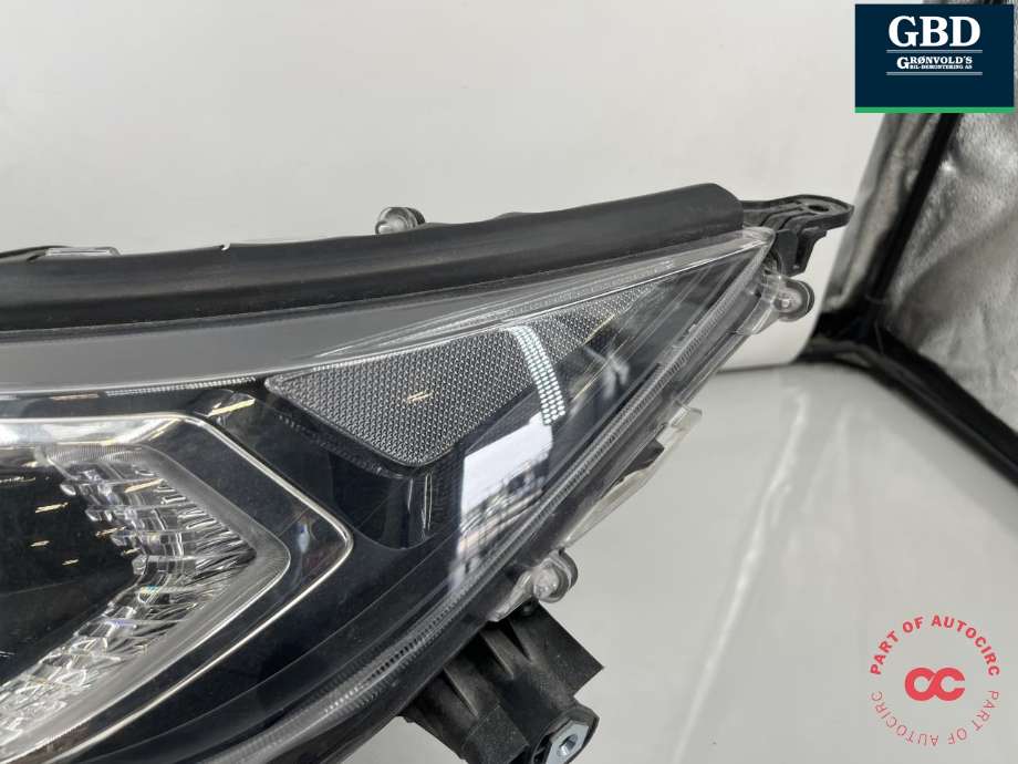 Frontlykt venstre full-LED til Toyota RAV4 2019-->> (Type V) (8118542A32|8118542A31|)