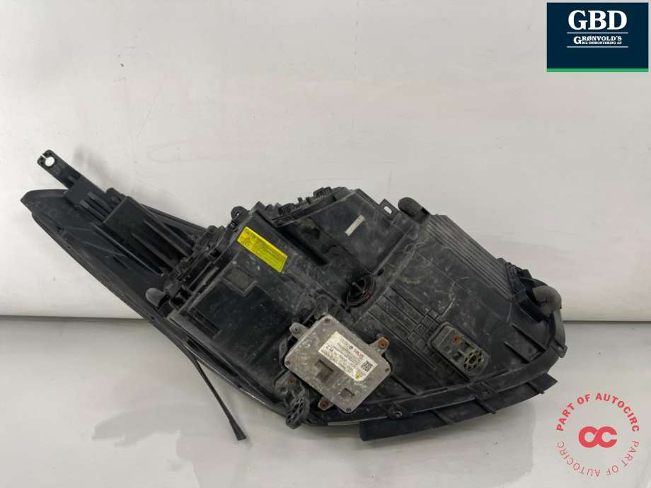 Frontlykt venstre xenon til Hyundai i40 2012-2017 (921013Z030|)